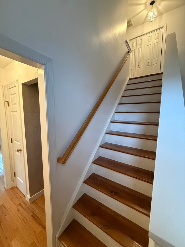 Photo - 1402 Groton Ct