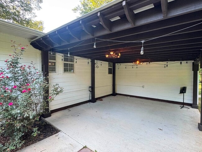Photo - 1498 Garland Dr