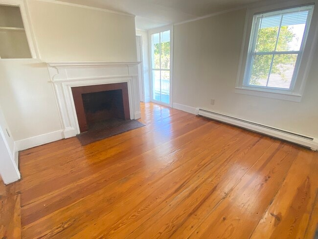 Photo - 82 Riverside St Apartamentos Unidad 1