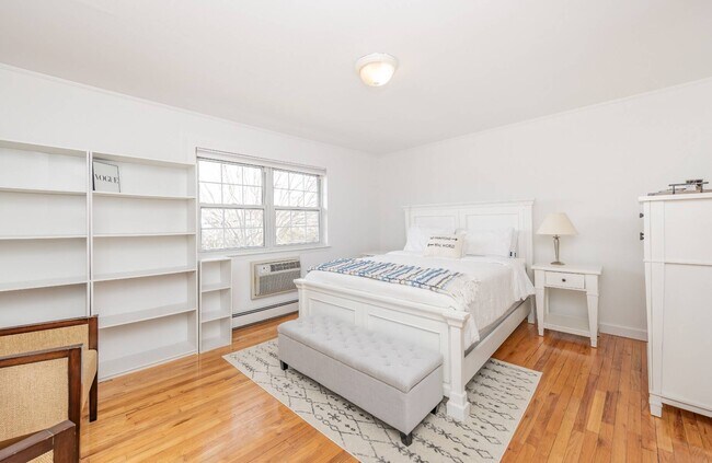 Photo - 26 Layton Ave