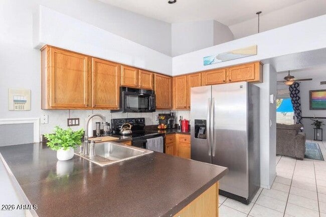 Photo - 862 W Saragosa St