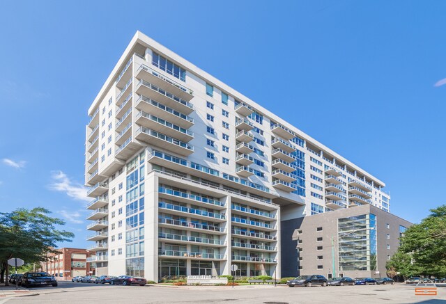 Photo - 910 W Huron St Unit 206