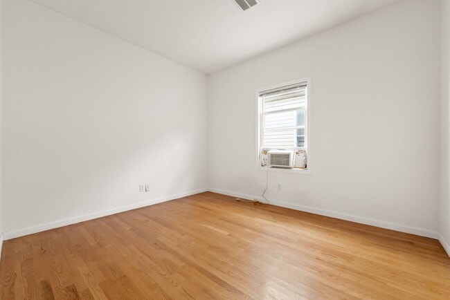 Photo - 261 Lexington Ave Unit 2