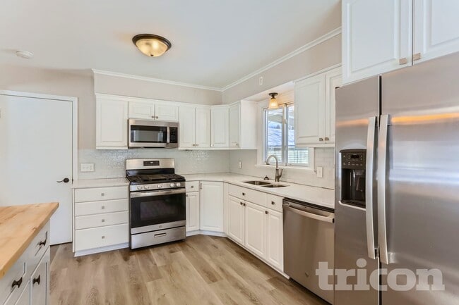 Photo - 7755 Eastwood Rd