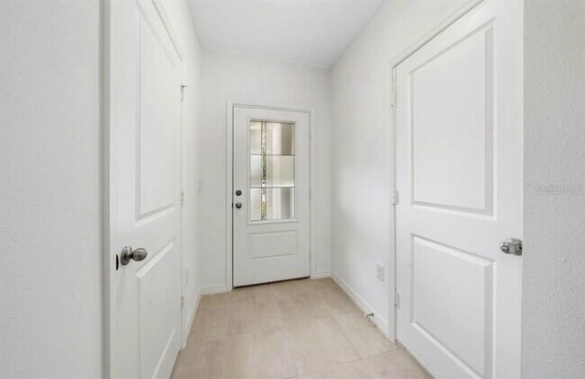 Photo - 2814 Raindrop Run St