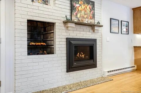 Photo - 2 Colonial Dr