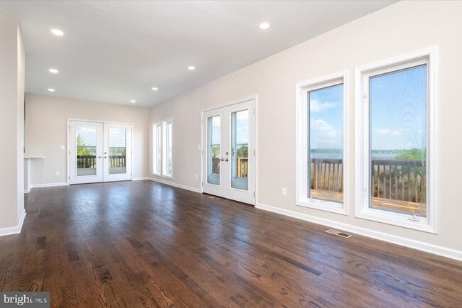 Photo - 1100 Paca Dr