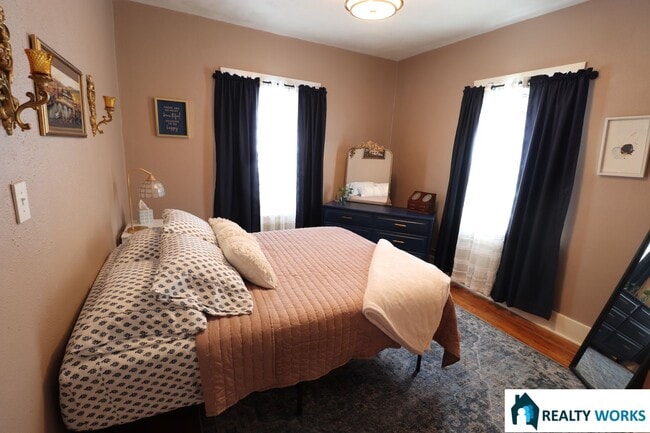 Photo - Furnished 2 Bed House | Utilities Included | 12-Month Lease
