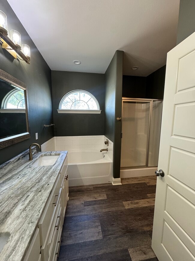 Photo - 32639 Cynthia Dr