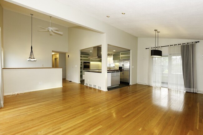 Photo - 229 Old Farm Rd