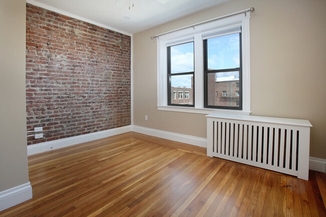 Photo - 50 Charlesgate E Unit 52