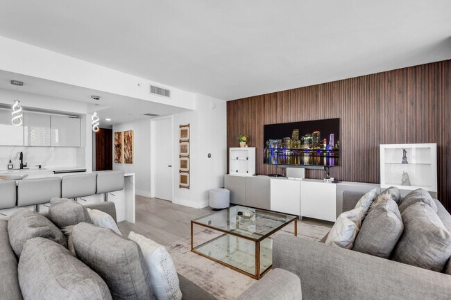 2600 E Hallandale Beach Blvd Unit SI ID1540469P