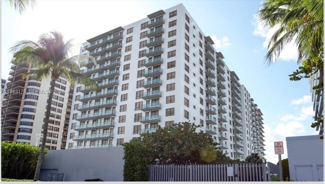Photo - 10185 Collins Ave Unit 606