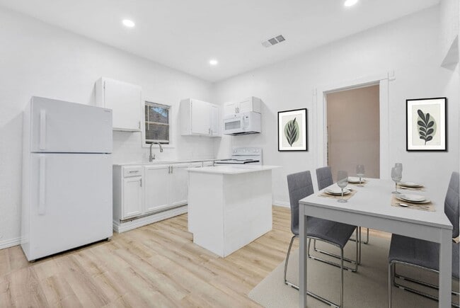 Photo - 809 Martin Luther King Jr Blvd