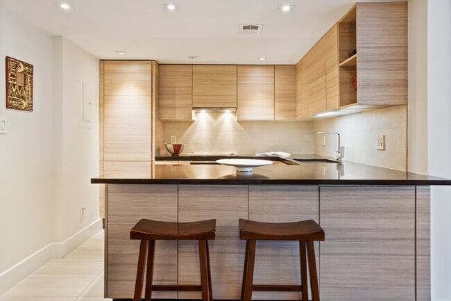 Photo - 1080 Wisconsin Ave NW Unidad #3002