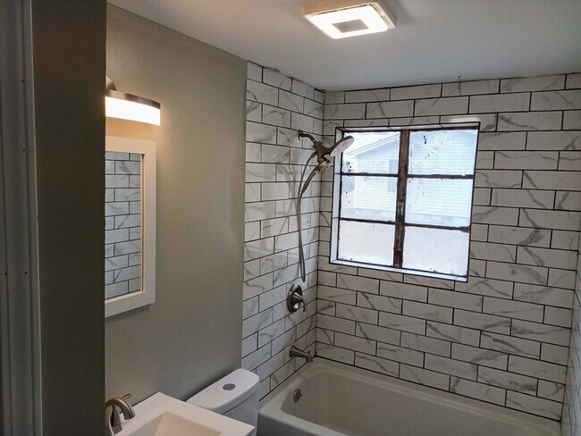 Photo - 4318 Pearl St