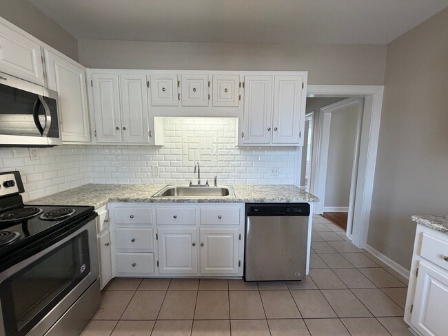 Photo - Cozy 2/1 Brick House in Celanese- $1,250