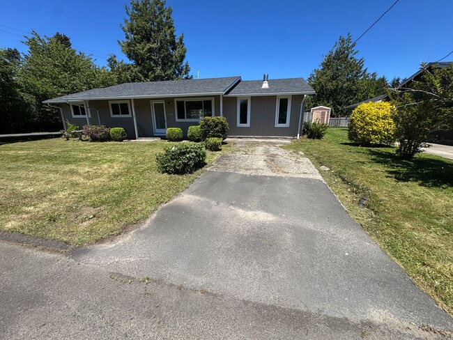 Photo - 3 Bedroom House in Waldport!
