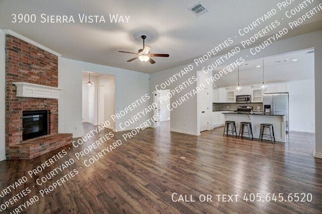 Photo - 3900 Sierra Vista Way