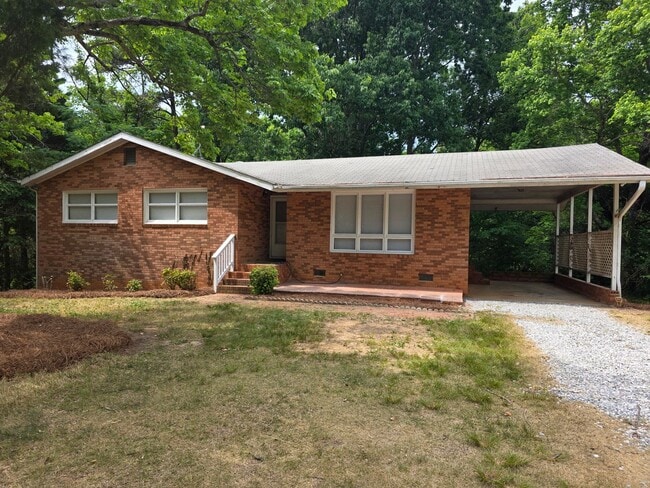 Building Photo - 3 BR 2 bath in north High Point!