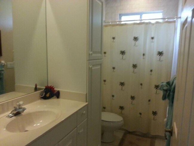 Photo - 823 104th Ave N