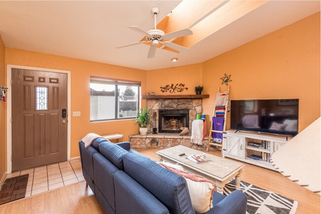 Building Photo - 505 Jacks Canyon Rd Unit SI ID1515886P