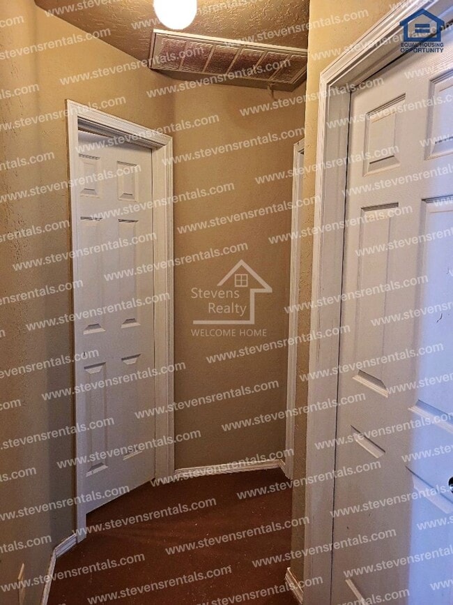 Photo - 411 SW Garfield Ave