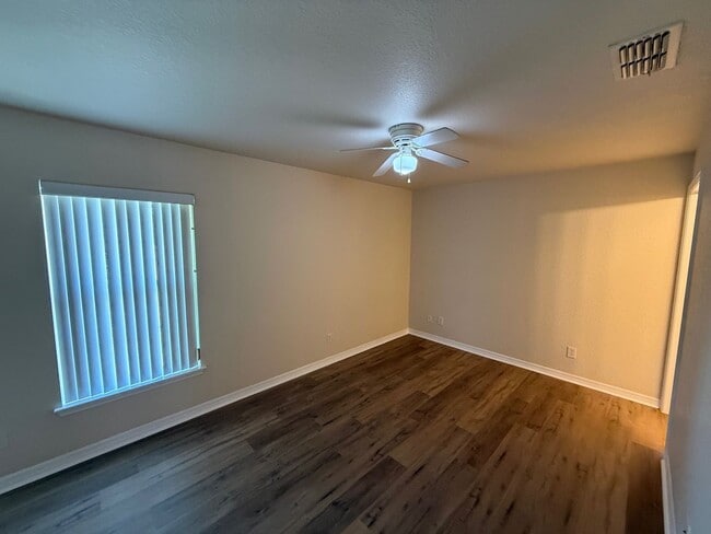 Photo - 2 Bedroom/2 1/2 Bathroom End Unit Apartment