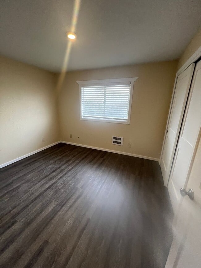 Photo - 1860 Myrtle St Unit #3