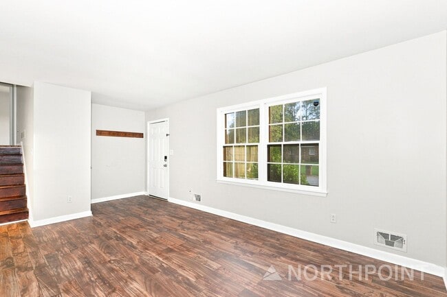 Photo - 1703 Pheasant Dr