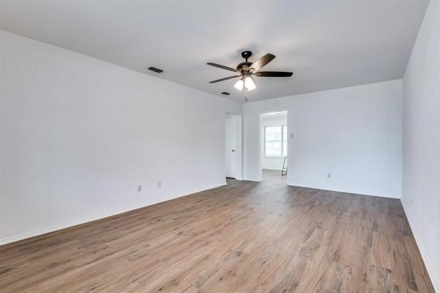 Photo - 1422 Deborah Ave