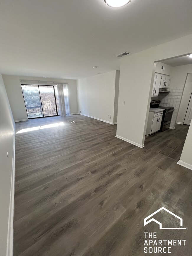 Photo - 2310 N Harlem Ave Unidad 602