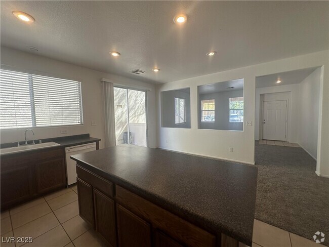 Building Photo - 6757 Twisted Wood Dr Rental