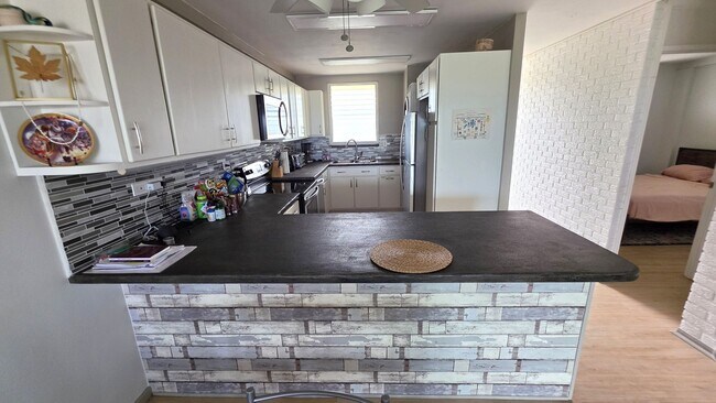 Photo - Enjoy the amazing unobstructed views of Kailua beach from your lanai! Unit 605