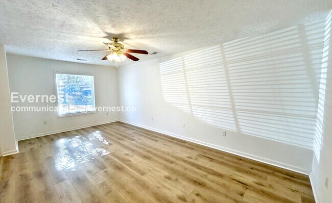 Photo - 720 William Howard Pl Casa