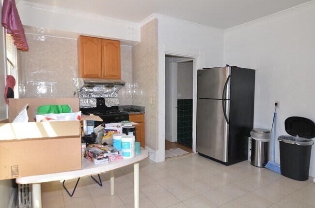 Photo - 27 Beltran St