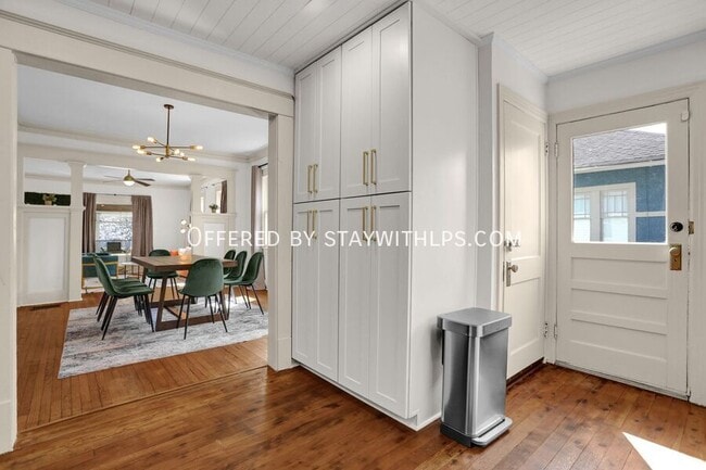 Photo - 397 Angelus St