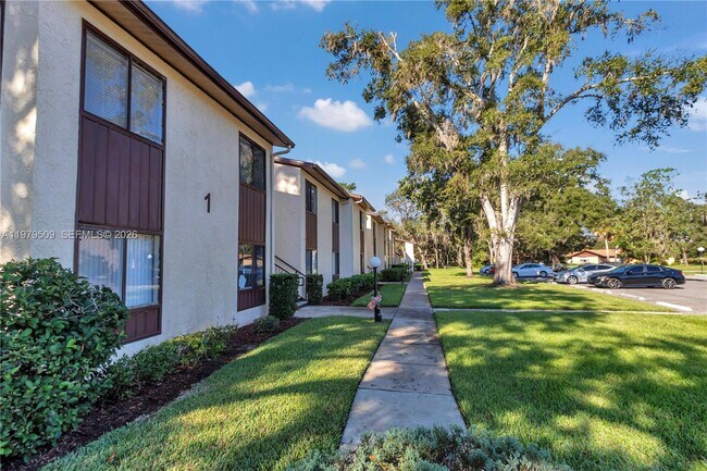 Photo - 737 Midway Dr Unit B