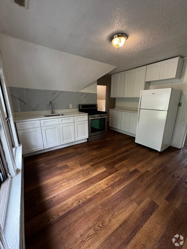Building Photo - 113 Ivy St Unit 3rd floor Rental
