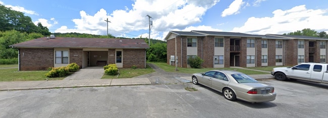 Courtney Square Apartments