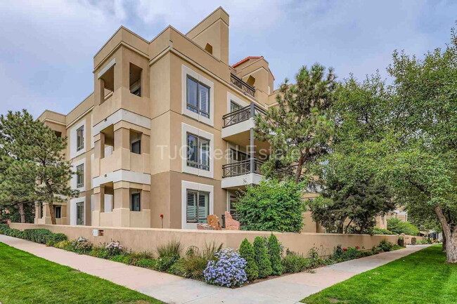 Building Photo - 180 Cook St Unit 411