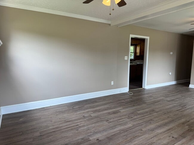Photo - 246 Phillips Dr
