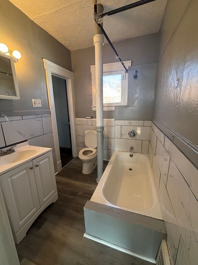 Photo - 365 E 161st St Unidad UP