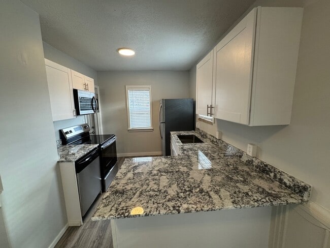 Photo - 1079 E 3300 S