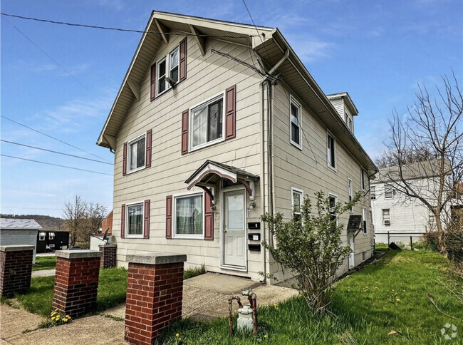 Building Photo - 935 Drey St Unit #2 Rental