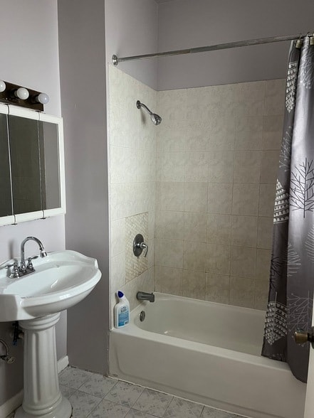 Photo - 3057 W Flournoy St Unit 2