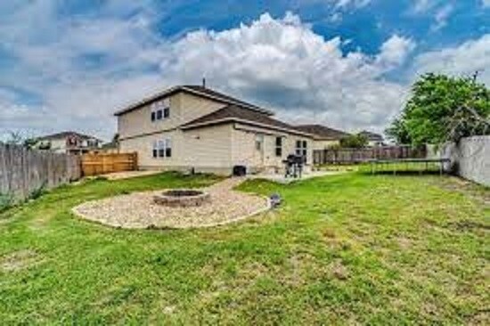 Photo - 533 Westminster Dr