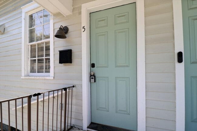 Photo - 7 Pearl St Unit 5 Pearl St