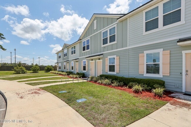 Photo - 87 Red House Cir