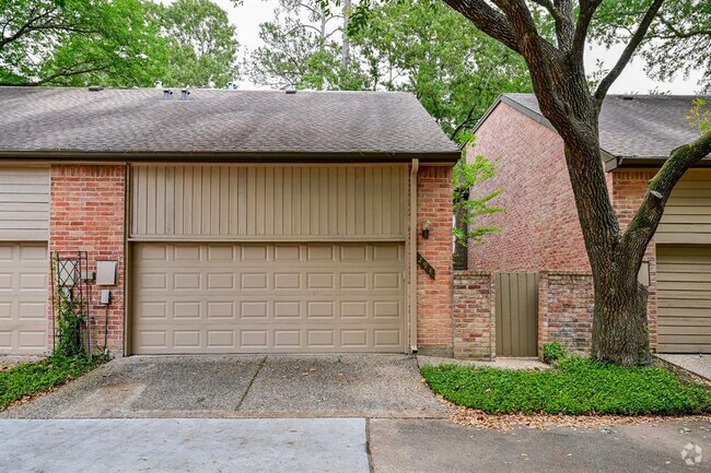 Building Photo - 294 Sugar Berry Cir Rental